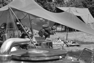 infirmier au camp de ste M&egrave;re Eglise. ( Figurant en tenue d'&eacute;poque)